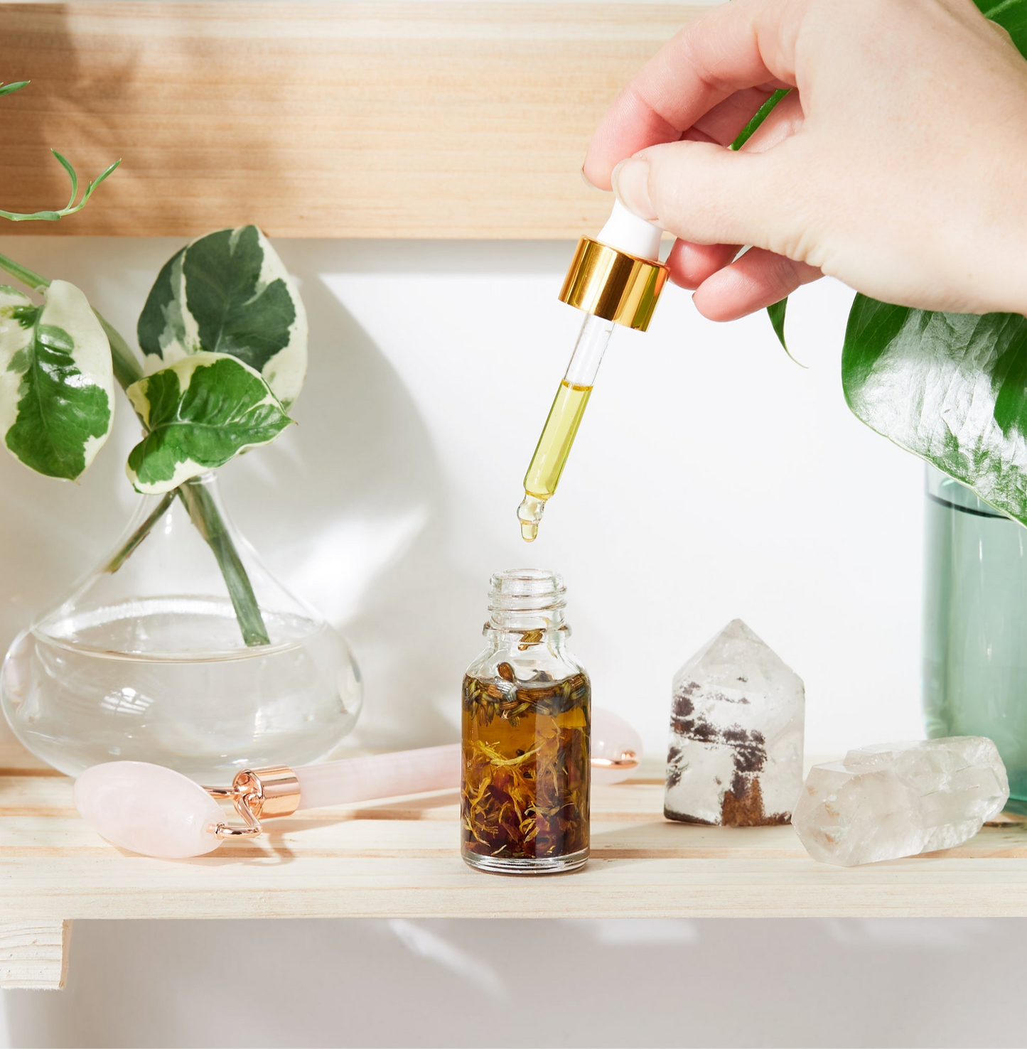 Botanical Anti Aging Facial Serum w/ Rose, Jasmine, Lavender and Calendula